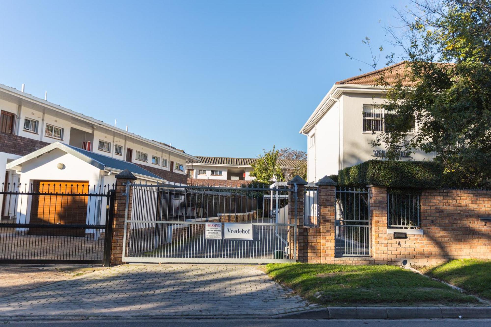 Avemore Vredehof No 3 With Backup Power For Loadshedding Apartment Stellenbosch Exterior photo